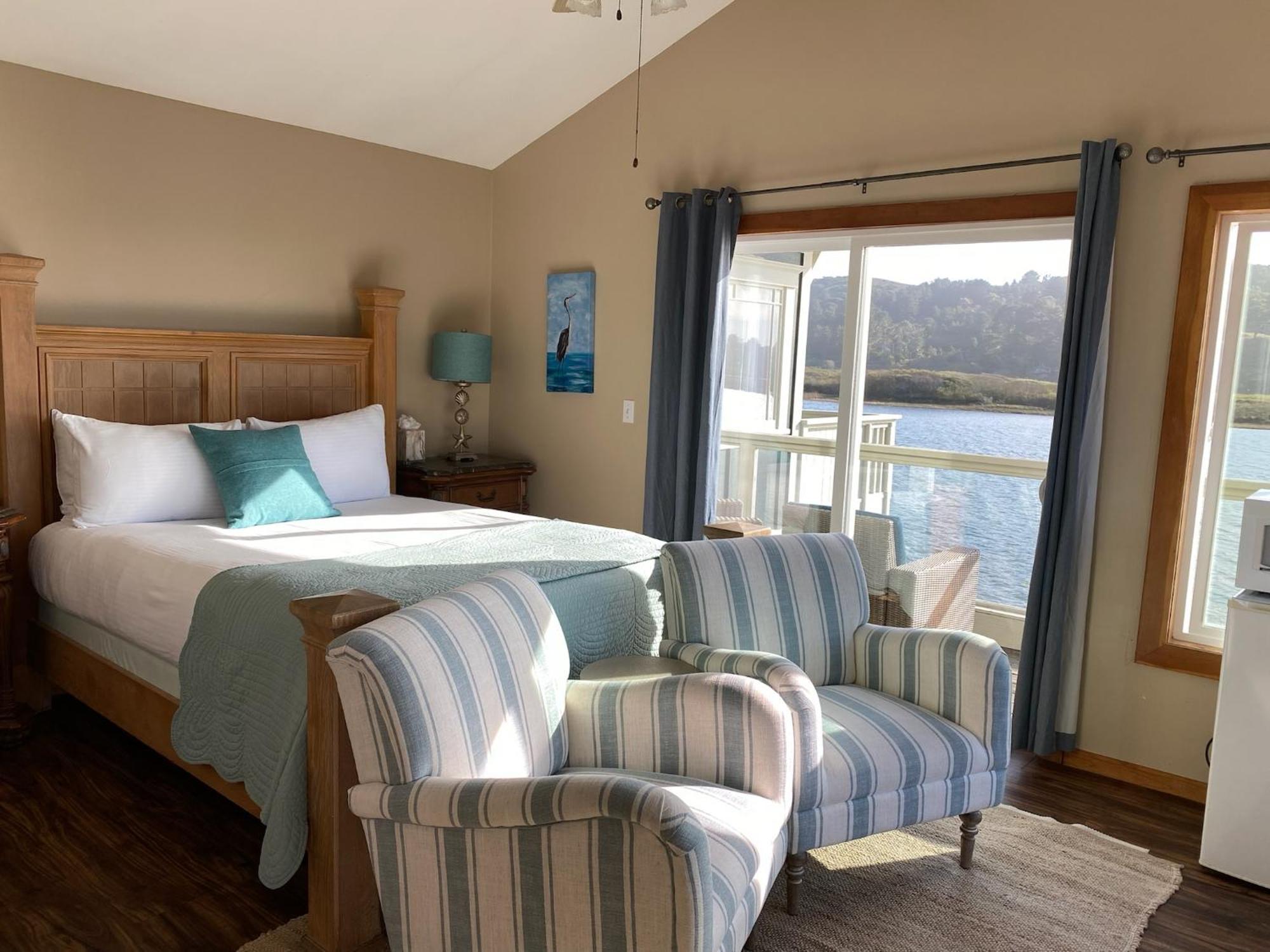 Jenner Inn 部屋 写真