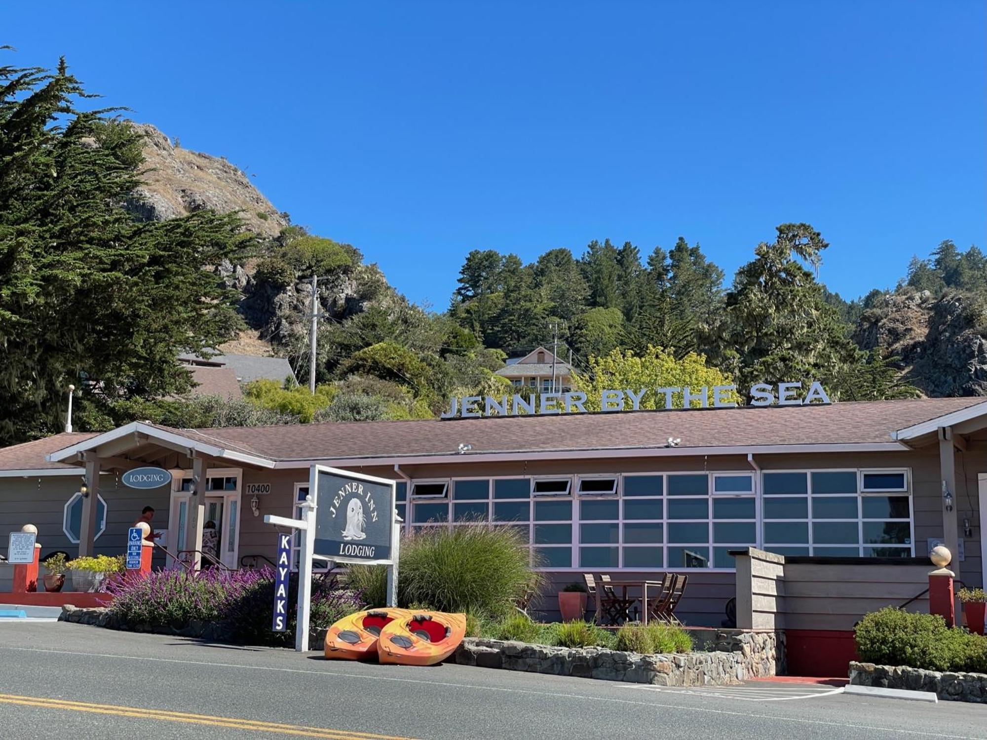 Jenner Inn エクステリア 写真
