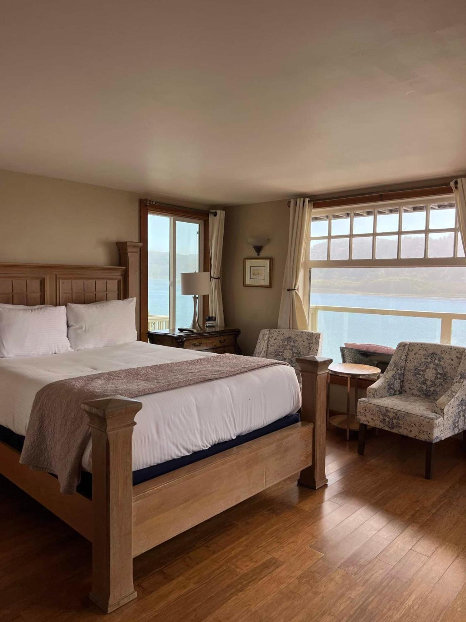 Jenner Inn 部屋 写真